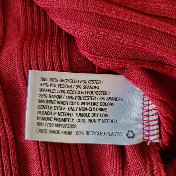 Wild Fable™ - Women's Long Sleeve Boxy Cropped T-Shirt Size XS Berry Red - Picture 4 of 6